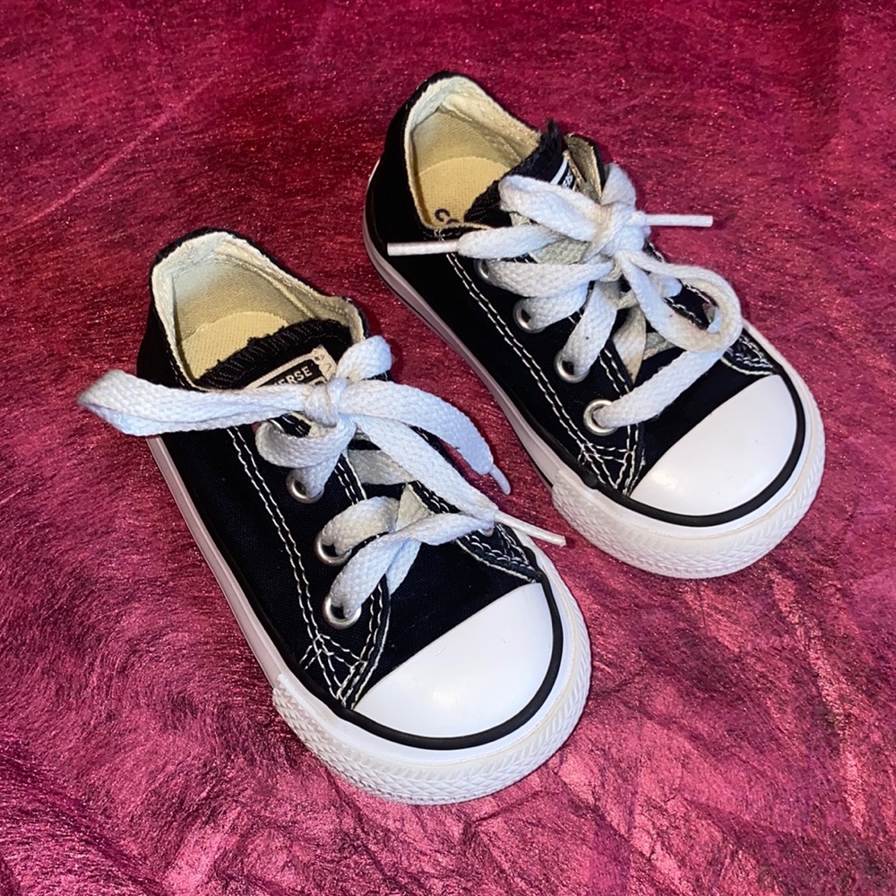 🖤SOLD🖤 Converse - Black